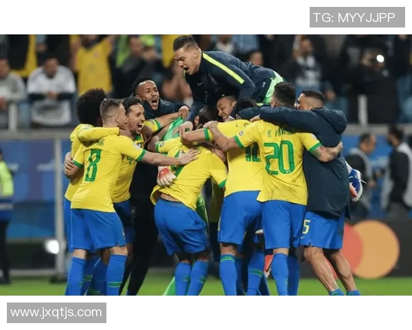 巴西与巴拉圭上半场精彩对决分析与战术解析